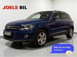 Mörkblå (blå) Begagnad 2011 VW Tiguan Sportline SUV | 119 900 kr (Marknadspris)