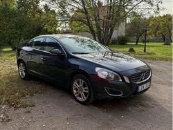 Grå Begagnad 2011 Volvo S60 Summum Sedan | 62 000 kr (Marknadspris)