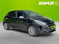 Svart Begagnad 2019 Peugeot 208 Allure Halvkombi | 134 900 kr (Marknadspris)