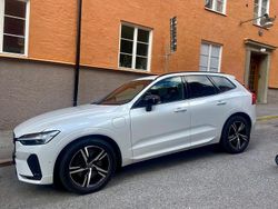 Vit Begagnad 2022 Volvo XC60 R-Design SUV | 495 000 kr (Dyr)