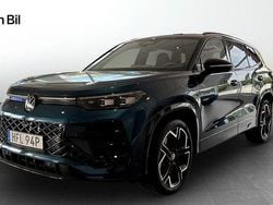 Mörkblå Ny 2025 VW Tayron Edition SUV | 778 700 kr