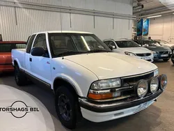 Vit Begagnad 2001 Chevrolet S10 Van | 74 900 kr