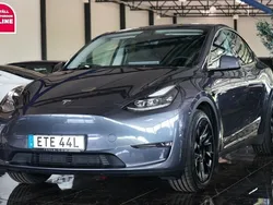Grå Begagnad 2022 Tesla Model Y Long Range SUV | 339 500 kr (Superpris)