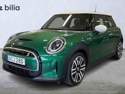 Grön Begagnad 2024 Mini Cooper SE Halvkombi | 249 900 kr