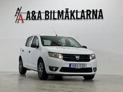 Vit Begagnad 2016 Dacia Sandero Halvkombi | 69 900 kr (Marknadspris)