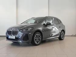 Grå Begagnad 2023 BMW 230 M Sport Halvkombi | 469 900 kr