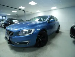 Blå Begagnad 2014 Volvo V60 Momentum Kombi | 124 800 kr (Superpris)