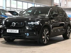 Svart Begagnad 2021 Volvo XC40 Pro SUV | 329 000 kr