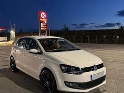 Vit Begagnad 2013 VW Polo Halvkombi | 85 000 kr (Marknadspris)