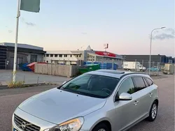 Grå Begagnad 2013 Volvo V60 Momentum Kombi | 65 000 kr (Bra pris)