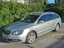 Silver Begagnad 2014 Skoda Superb Ambition Kombi | 95 000 kr (Bra pris)
