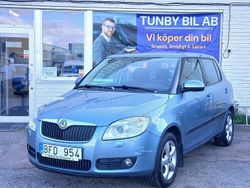 Ljusblå Begagnad 2009 Skoda Fabia Halvkombi | 39 900 kr (Marknadspris)