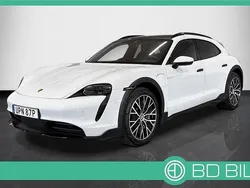 Vit Begagnad 2022 Porsche Taycan Cross Turismo Sedan | 699 900 kr (Marknadspris)