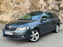 Grå Begagnad 2014 Skoda Octavia Elegance Kombi | 129 700 kr (Marknadspris)