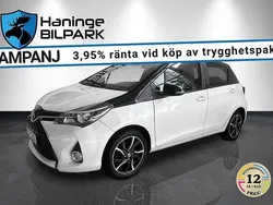 Vit Begagnad 2016 Toyota Yaris Style Halvkombi | 129 900 kr (Marknadspris)