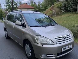 Brun Begagnad 2002 Toyota Avensis Verso Minibuss | 29 900 kr