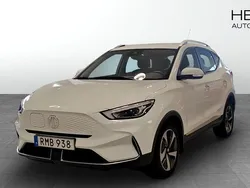 Vit (white) Begagnad 2022 MG ZS Comfort Sedan | 244 900 kr (Bra pris)