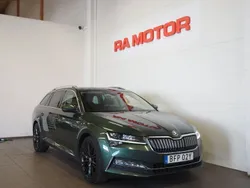Grön Begagnad 2020 Skoda Superb Business Line Kombi | 229 900 kr (Marknadspris)