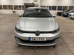Silver Begagnad 2023 VW Golf VIII Halvkombi | 239 000 kr (Dyr)