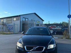 Svart Begagnad 2010 Volvo V50 Momentum Kombi | 49 500 kr (Marknadspris)