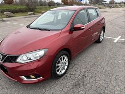 Röd Begagnad 2017 Nissan Pulsar Halvkombi | 105 000 kr (Marknadspris)