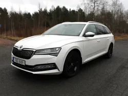 Vit Begagnad 2021 Skoda Superb Business Line Kombi | 226 900 kr (Lite dyr)