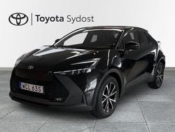 Svart Ny 2025 Toyota C-HR+ Style SUV | 409 800 kr