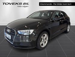 Svart Begagnad 2017 Audi A3 Sportback Proline Halvkombi | 164 900 kr (Marknadspris)
