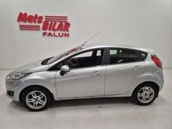 Grå Begagnad 2013 Ford Fiesta Titanium Halvkombi | 69 900 kr (Marknadspris)