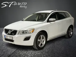 Vit Begagnad 2012 Volvo XC60 R-Design SUV | 114 900 kr (Marknadspris)