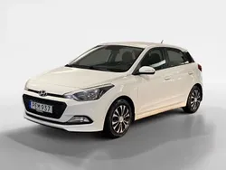 Vit Begagnad 2016 Hyundai i20 Comfort Halvkombi | 99 900 kr (Lite dyr)