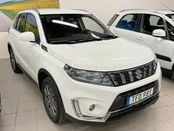 Vit Begagnad 2023 Suzuki Vitara SUV | 254 900 kr (Marknadspris)