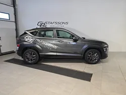 Grå Begagnad 2023 Hyundai Kona Essential SUV | 352 400 kr (Lite dyr)