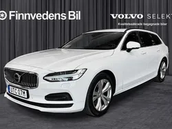 Vit Begagnad 2022 Volvo V90 Momentum Kombi | 299 800 kr (Marknadspris)