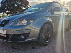 Grå Begagnad 2012 Seat Altea XL Reference Minibuss | 37 000 kr (Superpris)