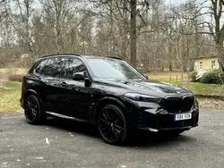 Svart Begagnad 2024 BMW X5 Comfort Edition SUV | 1 150 000 kr (Marknadspris)