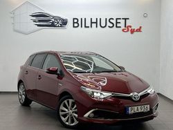 Röd Begagnad 2018 Toyota Auris Executive Halvkombi | 198 500 kr (Lite dyr)