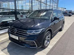 Svart Begagnad 2021 VW Tiguan Allspace R-line SUV | 439 900 kr (Dyr)