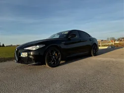 Svart Begagnad 2018 Alfa Romeo Giulia Veloce Sedan | 259 000 kr (Bra pris)