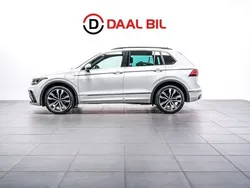Vit Begagnad 2022 VW Tiguan R-line SUV | 309 700 kr (Bra pris)