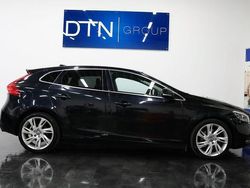 Svart Begagnad 2013 Volvo V40 Summum Kombi | 124 500 kr (Bra pris)