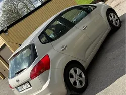 Silver Begagnad 2010 Kia Venga Comfort Halvkombi | 55 000 kr (Bra pris)