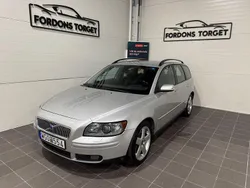 Ljusgrå (grå) Begagnad 2005 Volvo V50 Summum Kombi | 49 900 kr (Lite dyr)