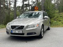 Ljusbrun (lbrun) Begagnad 2007 Volvo V70 Kombi | 44 900 kr