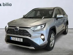 Silver Begagnad 2020 Toyota RAV4 Hybrid Executive SUV | 374 900 kr (Marknadspris)