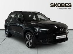 Svart Begagnad 2023 Volvo XC40 Core SUV | 339 900 kr