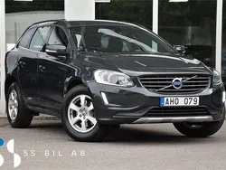 Grå Begagnad 2013 Volvo XC60 SUV | 184 900 kr (Marknadspris)