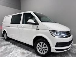 Vit Begagnad 2018 VW Transporter Van | 284 900 kr