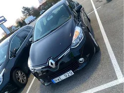 Svart Begagnad 2013 Renault Clio IV Halvkombi | 50 000 kr (Marknadspris)