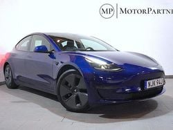 Blå Begagnad 2021 Tesla Model 3 Long Range AWD Sedan | 209 900 kr (Marknadspris)